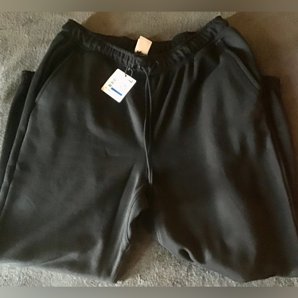 PUMA X TMC EVERYDAY HUSSLE COLLECTION SWEATPANTS - BLACK new size XL